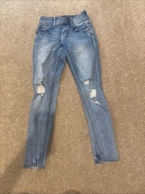 KanCan Light Blue Distressed Skinny Jeans